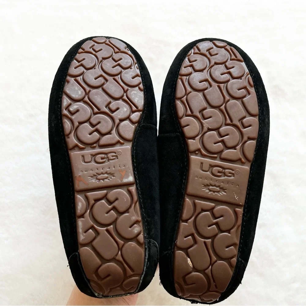 UGG DAKOTA Slippers Size 8 Womens Cozy Comfy Warm Stylish - Picture 5 of 8